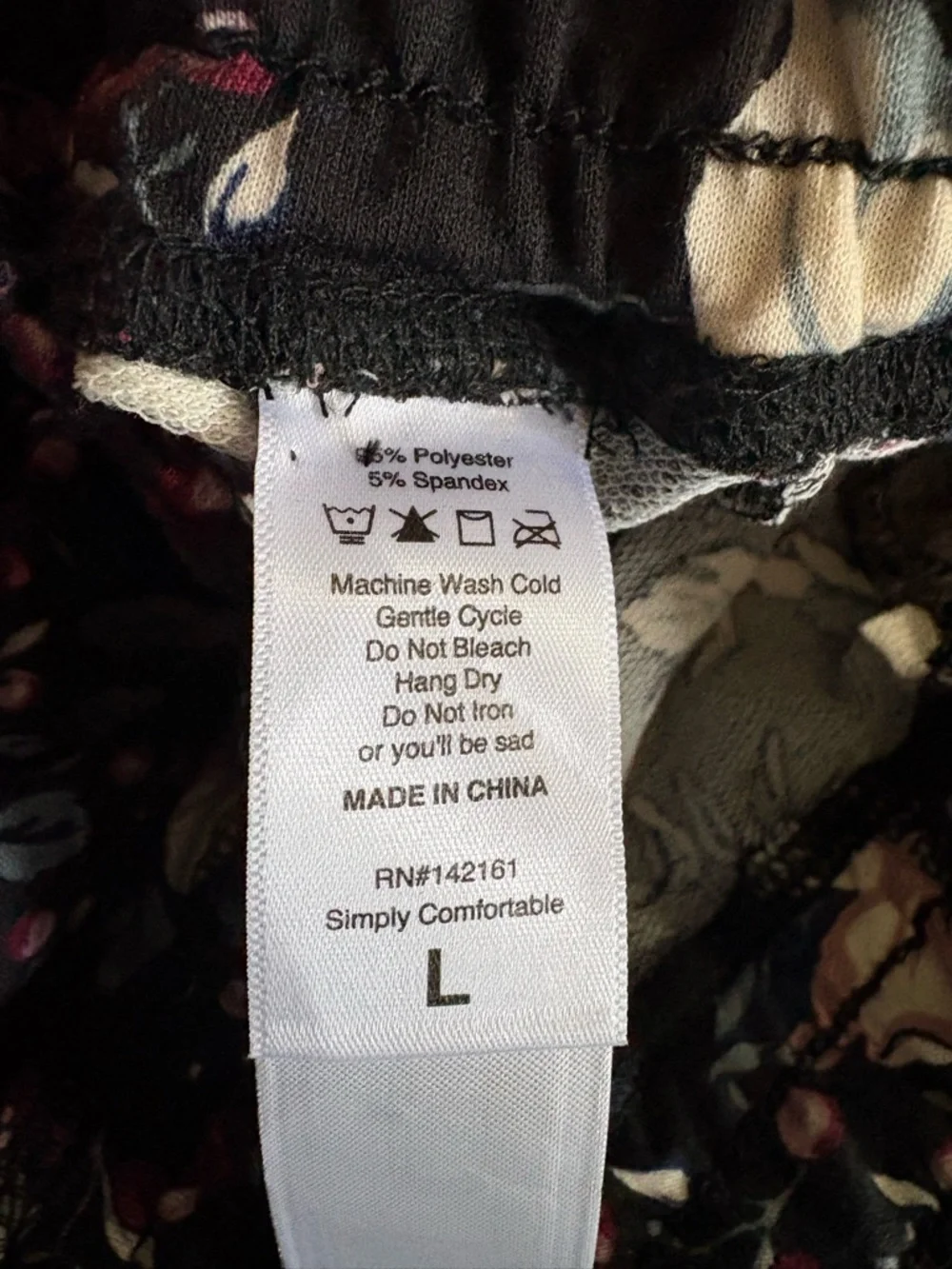 Lularoe Jamie Terry shorts new with tag large. Has pockets - Picture 5 of 5
